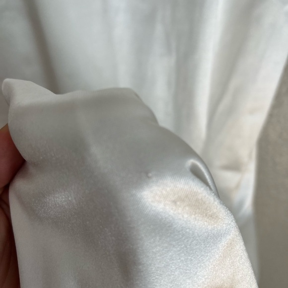 Sensational Promise White Satin Square Neck Mermaid Maxi - Picture 9 of 12